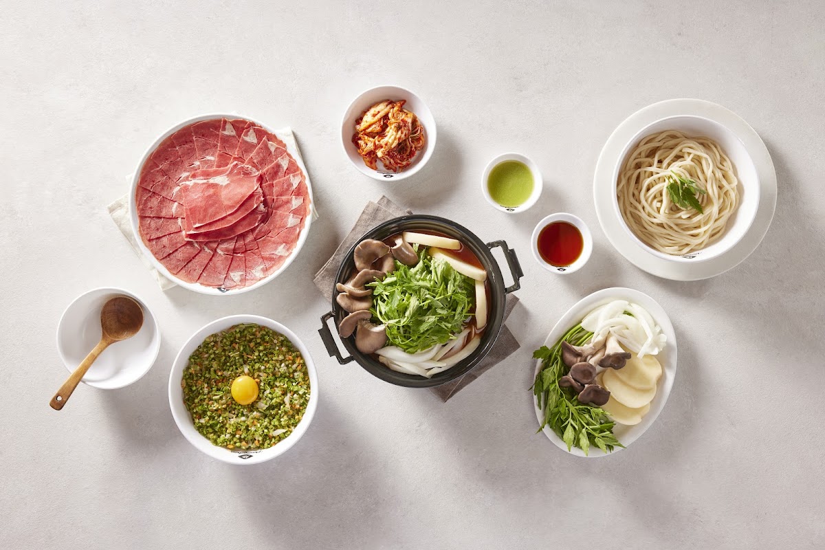 Deungchon Shabu Kalguksu Myeongdong Photos 2